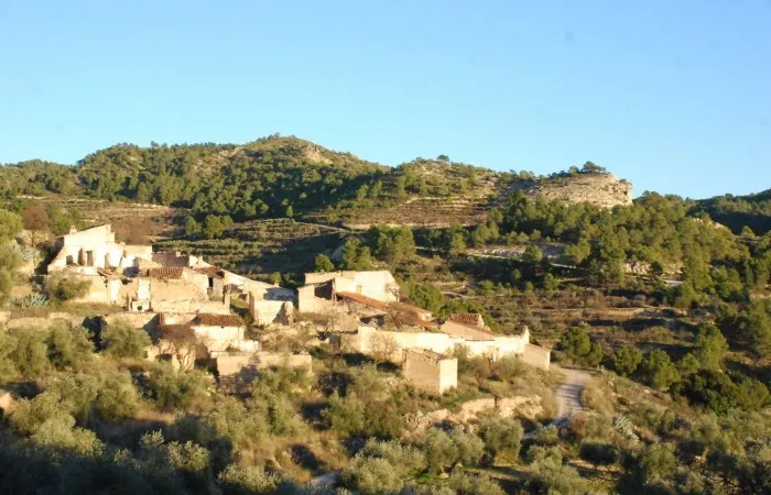 Aldea Las Hermanas (km 2,85)