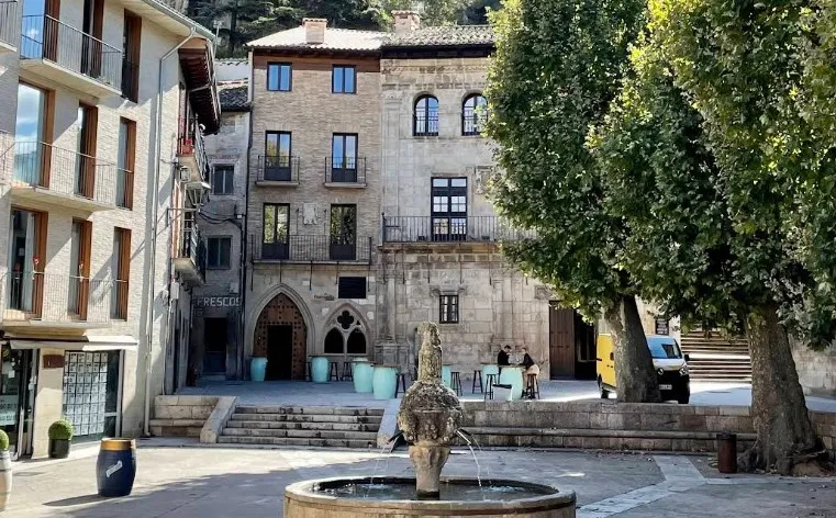 Fuente de la mona