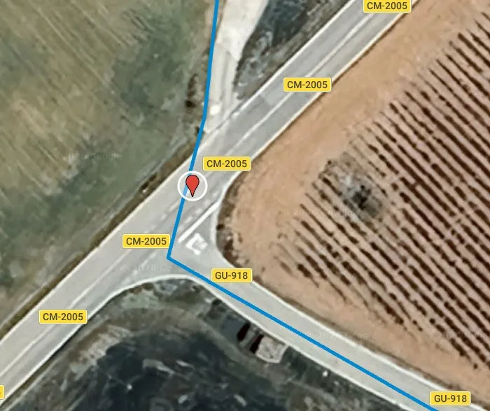 Cruce de carretera - atención