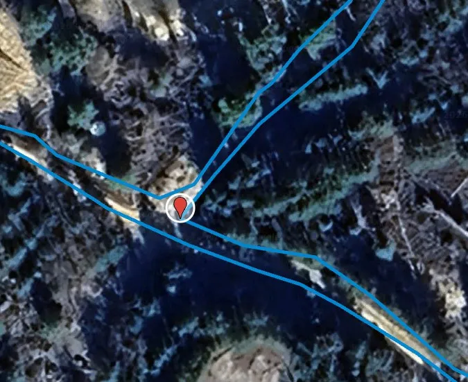 Cruce a la izquierda a Las Minas