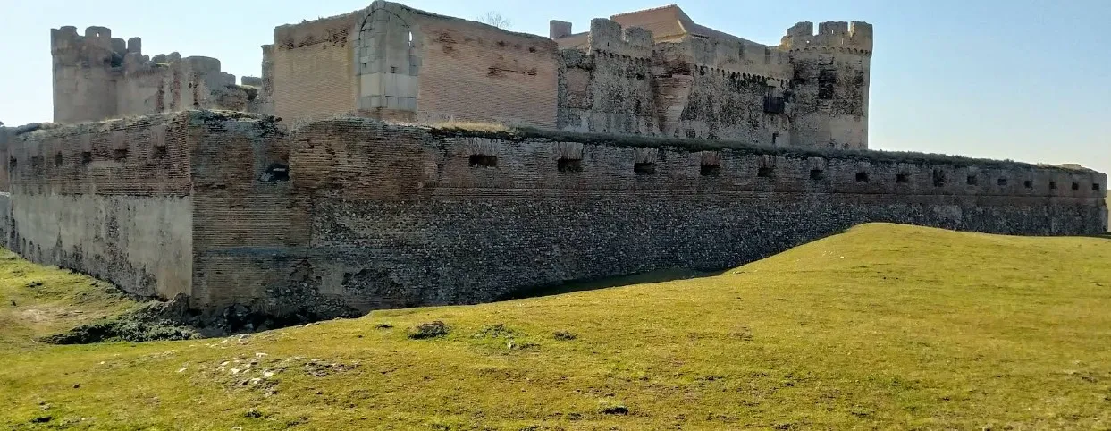 Restos da Igreja Românica de Rivilla de Barajas