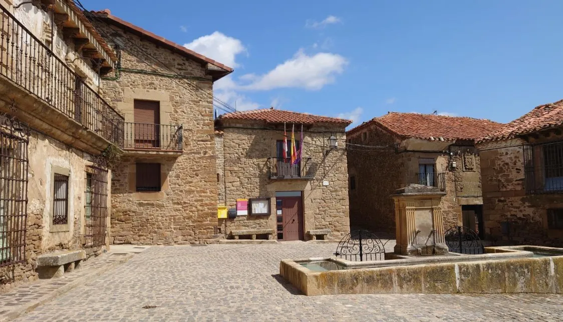 Ruta ida y vuelta Castilfrío de la Sierra - Aldeaseñor